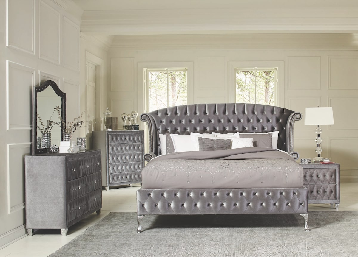 Glam bedroom ideas: Deanna Eastern King Tufted Upholstered Bed Grey