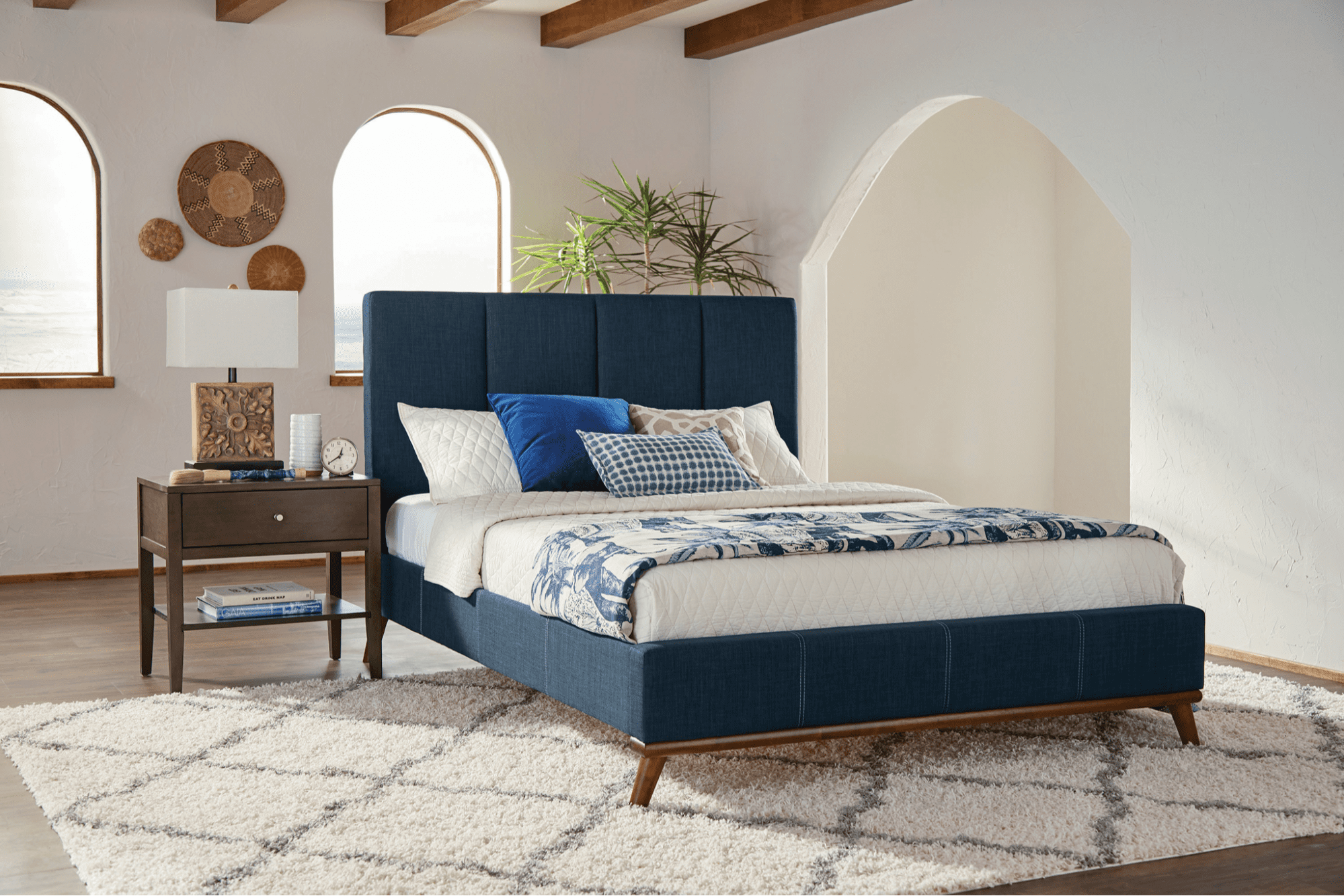 https://www.coasterfurniture.com/wp-content/uploads/charity-full-upholstered-bed.png