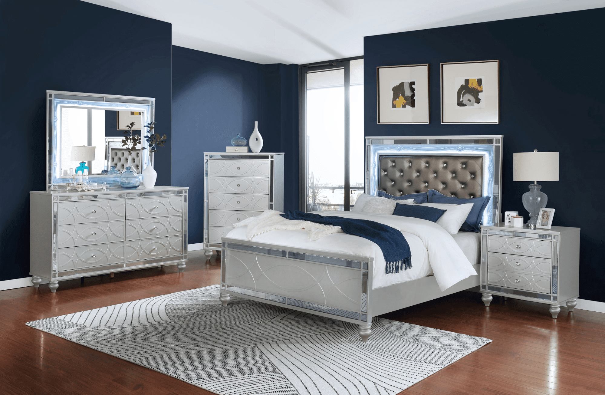 Gunnison 4-Piece California King Bedroom Set With LED Lighting Silver Metallic