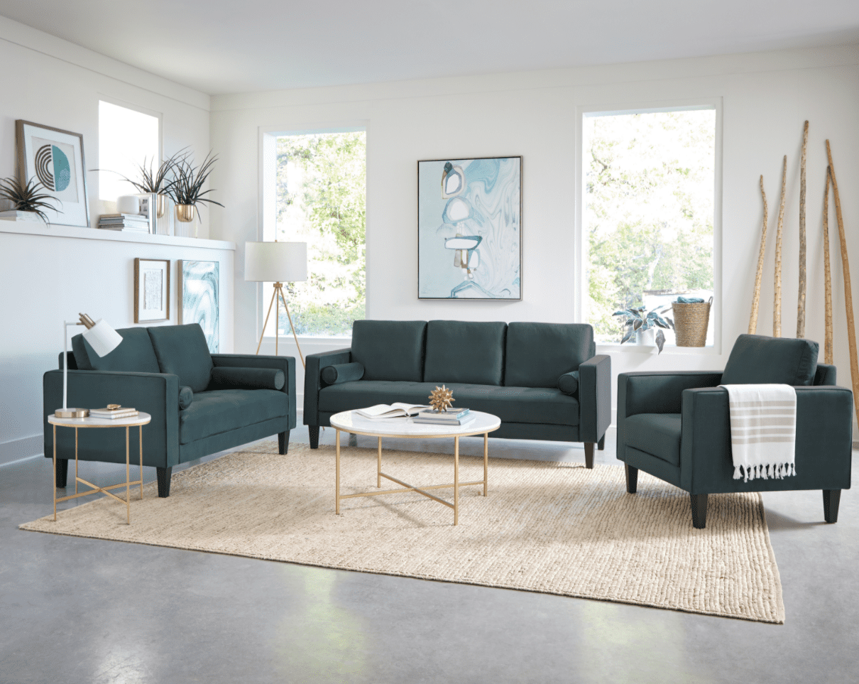 Mid-century modern furniture is iconic, with clean lines, soft curves, and contrasting materials. Check out these 15 options to redecorate your space.