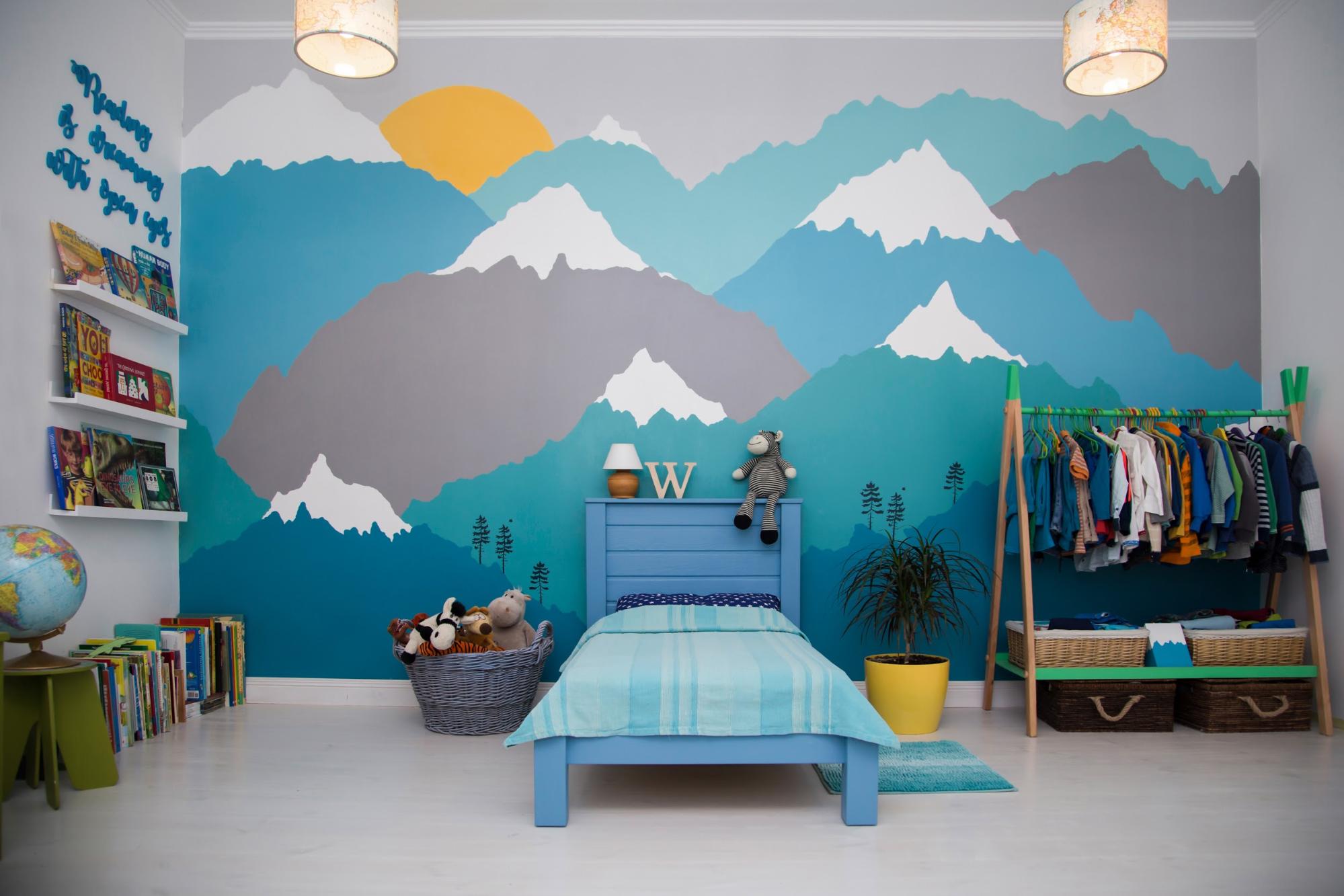 boy bedroom with a turquoise and grey mountain wall mural