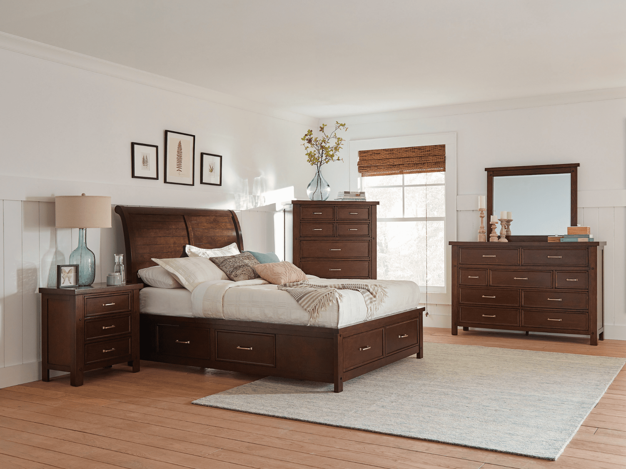 Bedroom Layout Ideas With Desk: 12 Ways To Arrange Your Space